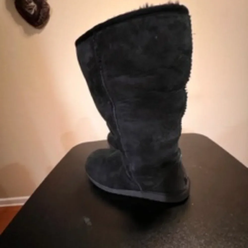 Ugg tall black boots size 11